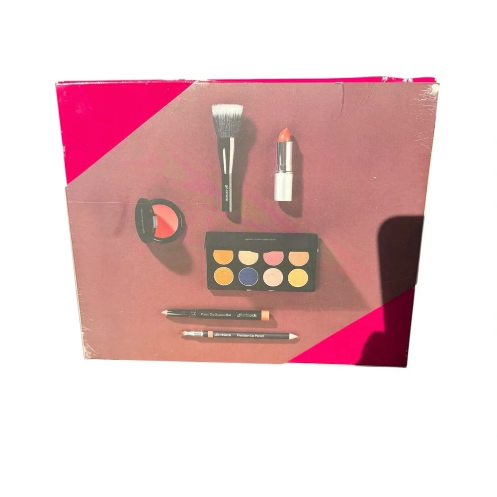 GLO SKIN BEAUTY MAKEUP BUNDLE – FULL SIZE & NEW ITEMS (REF LOT 3)